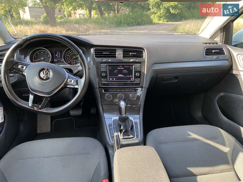 Хетчбек Volkswagen Golf 2018 в Кривому Розі