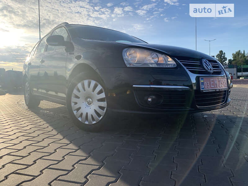 Універсал Volkswagen Golf 2007 в Луцьку