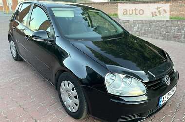 Хэтчбек Volkswagen Golf 2005 в Виннице