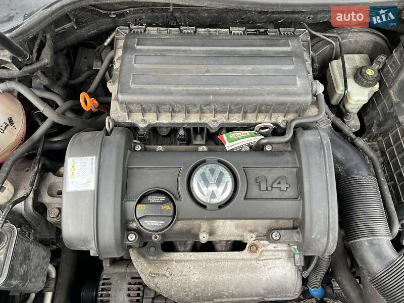 Хэтчбек Volkswagen Golf 2007 в Киеве