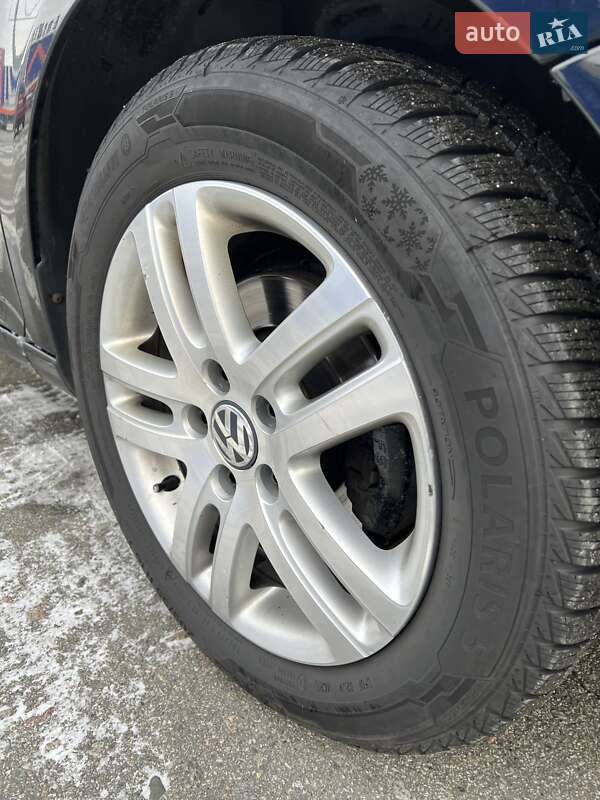 Хэтчбек Volkswagen Golf 2007 в Киеве