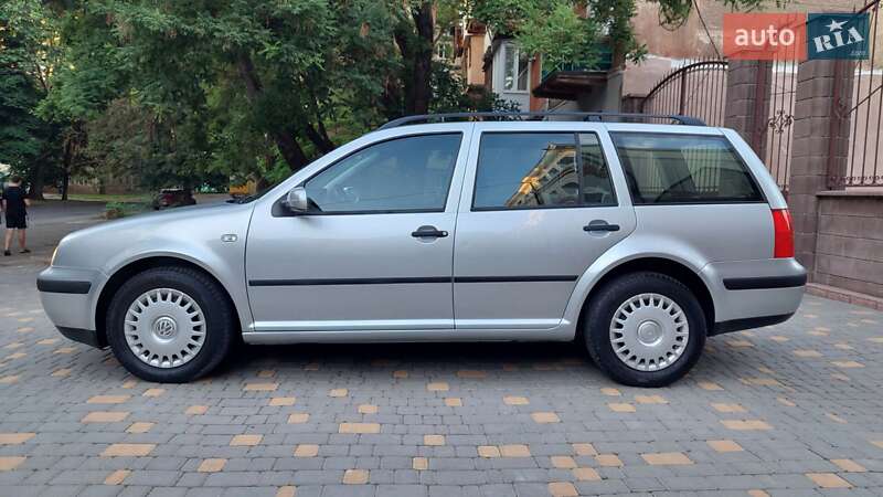 Универсал Volkswagen Golf 2002 в Одессе