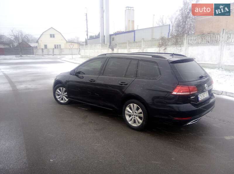 Універсал Volkswagen Golf 2019 в Чернігові