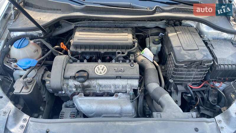 Хетчбек Volkswagen Golf 2009 в Києві