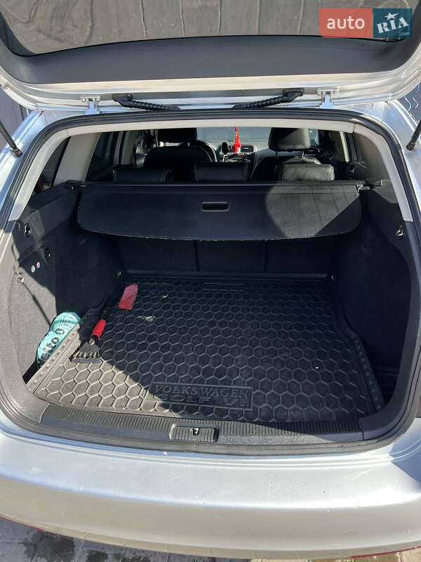 Універсал Volkswagen Golf 2010 в Львові