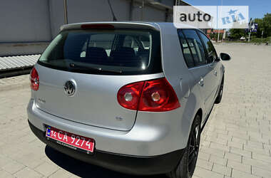 Хетчбек Volkswagen Golf 2006 в Івано-Франківську