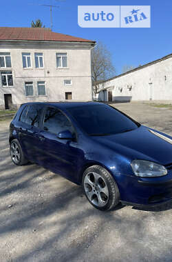 Хэтчбек Volkswagen Golf 2004 в Ивано-Франковске