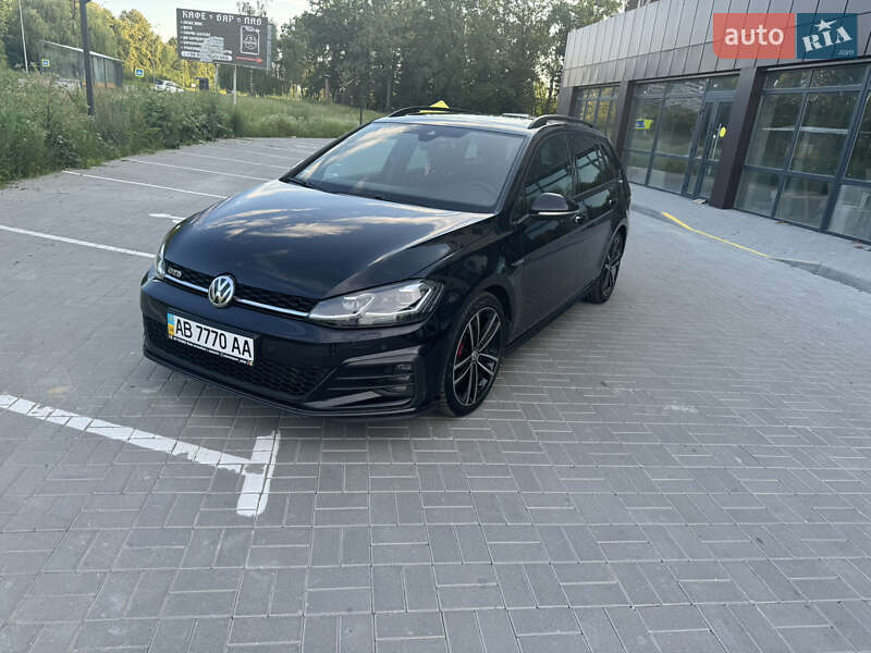 Универсал Volkswagen Golf 2018 в Виннице