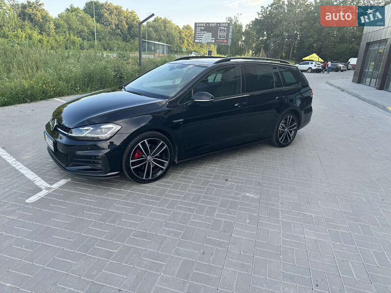 Универсал Volkswagen Golf 2018 в Виннице
