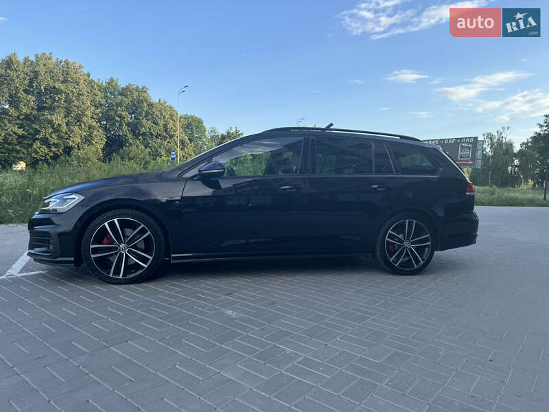 Универсал Volkswagen Golf 2018 в Виннице