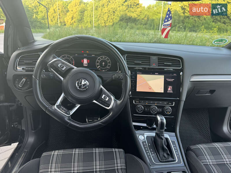 Универсал Volkswagen Golf 2018 в Виннице
