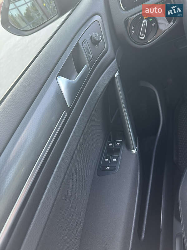 Универсал Volkswagen Golf 2018 в Виннице