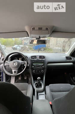 Универсал Volkswagen Golf 2010 в Хмельницком