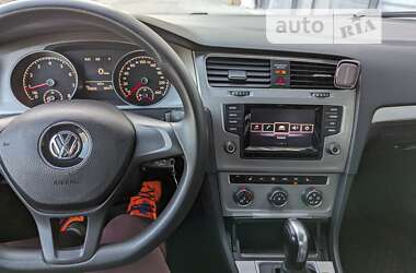 Хэтчбек Volkswagen Golf 2014 в Львове