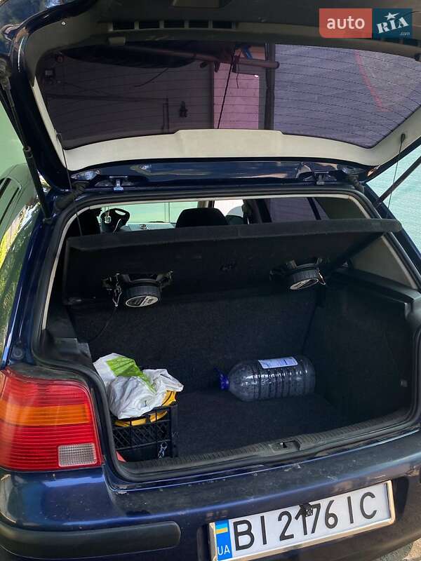 Хэтчбек Volkswagen Golf 1998 в Решетиловке