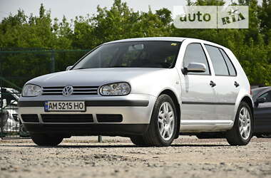 Хетчбек Volkswagen Golf 2001 в Бердичеві