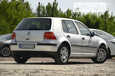 Хетчбек Volkswagen Golf 2001 в Бердичеві