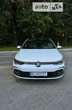 Хэтчбек Volkswagen Golf 2022 в Львове