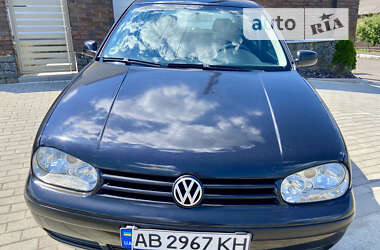 Хетчбек Volkswagen Golf 2002 в Тульчині