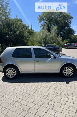 Хэтчбек Volkswagen Golf 2000 в Львове