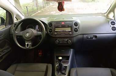 Хэтчбек Volkswagen Golf 2010 в Нежине