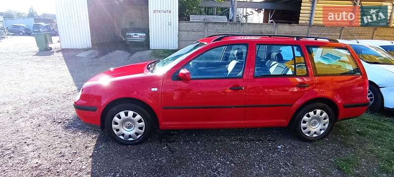 Універсал Volkswagen Golf 2003 в Черкасах