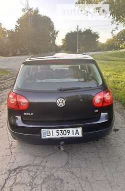 Хетчбек Volkswagen Golf 2005 в Хоролі