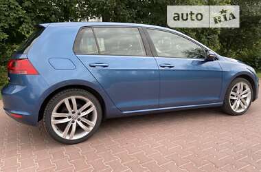 Хетчбек Volkswagen Golf 2015 в Хмельницькому