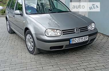 Універсал Volkswagen Golf 2003 в Тернополі