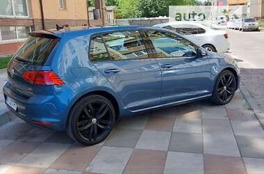 Хетчбек Volkswagen Golf 2014 в Києві