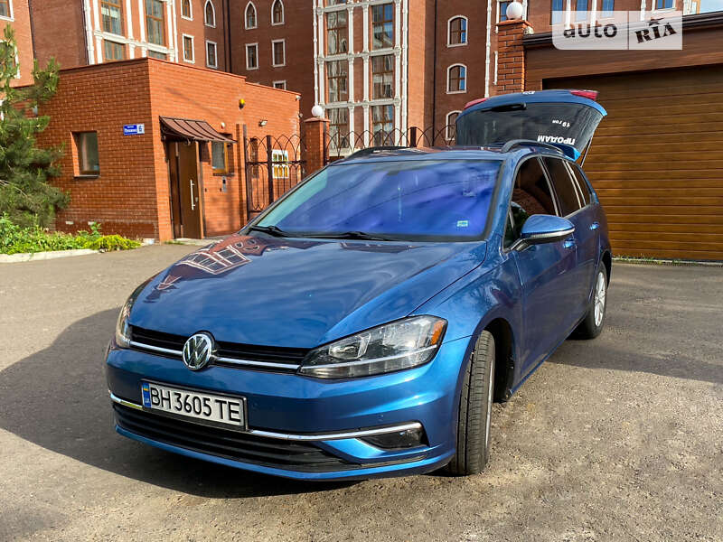 Універсал Volkswagen Golf 2019 в Чорноморську