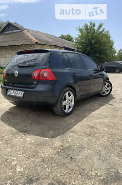 Хетчбек Volkswagen Golf 2004 в Снігурівці