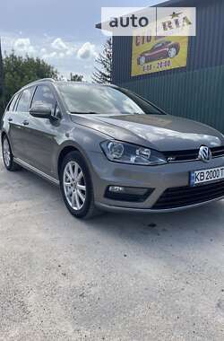 Универсал Volkswagen Golf 2015 в Песчанке