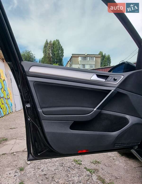 Универсал Volkswagen Golf 2016 в Днепре