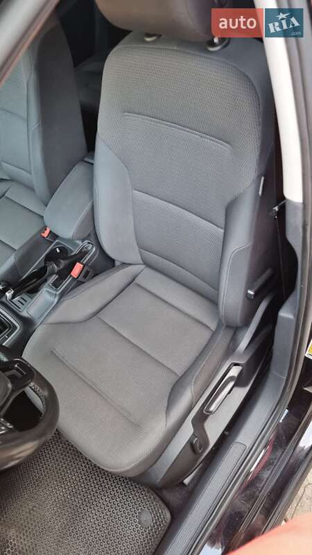 Универсал Volkswagen Golf 2016 в Днепре