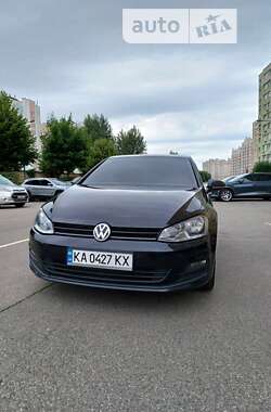 Хэтчбек Volkswagen Golf 2013 в Киеве