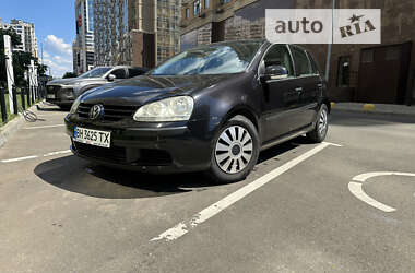 Хетчбек Volkswagen Golf 2004 в Одесі