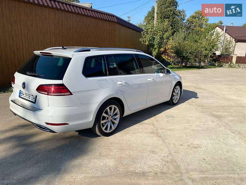 Універсал Volkswagen Golf 2019 в Подільську