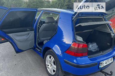 Хетчбек Volkswagen Golf 2001 в Миколаєві