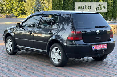 Хэтчбек Volkswagen Golf 2001 в Староконстантинове