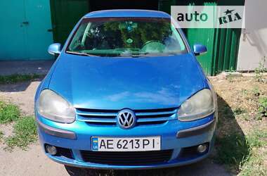 Хэтчбек Volkswagen Golf 2004 в Днепре