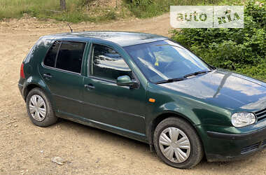 Хэтчбек Volkswagen Golf 1998 в Сколе