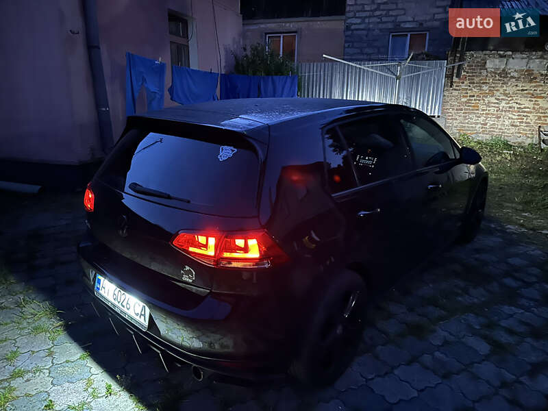 Хэтчбек Volkswagen Golf 2013 в Львове