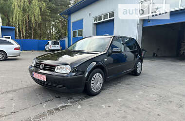 Хетчбек Volkswagen Golf 2002 в Ковелі