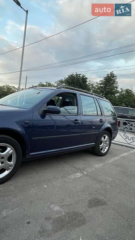 Універсал Volkswagen Golf 2002 в Кропивницькому