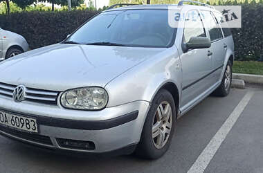 Універсал Volkswagen Golf 2002 в Києві