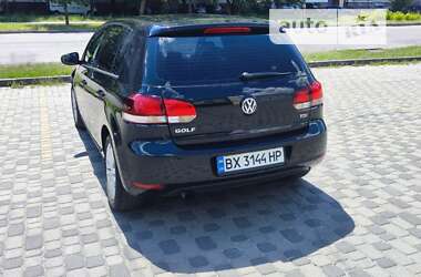 Хэтчбек Volkswagen Golf 2010 в Хмельницком