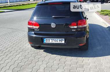 Хэтчбек Volkswagen Golf 2010 в Хмельницком