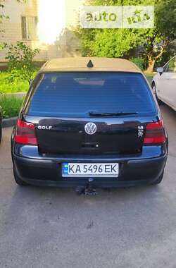 Хэтчбек Volkswagen Golf 2001 в Киеве