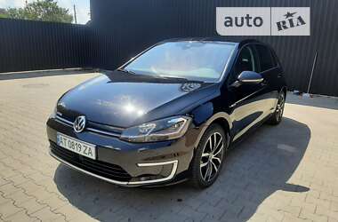 Хэтчбек Volkswagen Golf 2018 в Казатине